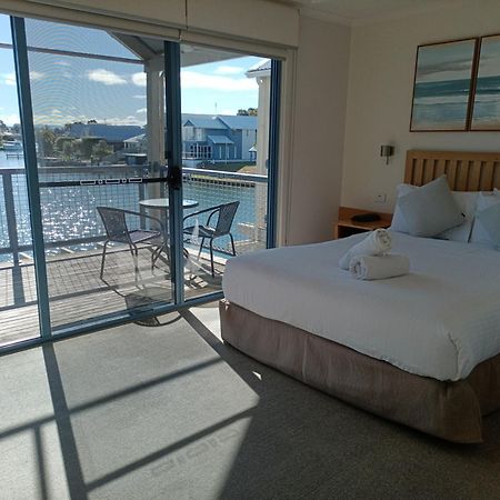 The View - Captains Cove Waterfront Resort Paynesville Ngoại thất bức ảnh